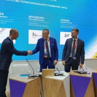 В рамках мероприятий ПМЭФ 2019 Михаил Косарев подписал соглашение о строительстве завода с общим объемом инвестиций 600,0 млн. рублей